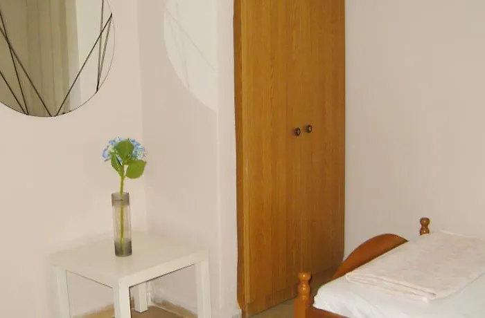 Seaside & Kampouri Apartment