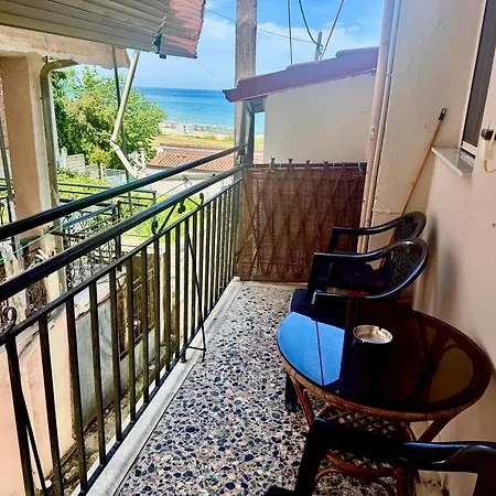 Seaside & Kampouri * Stómion