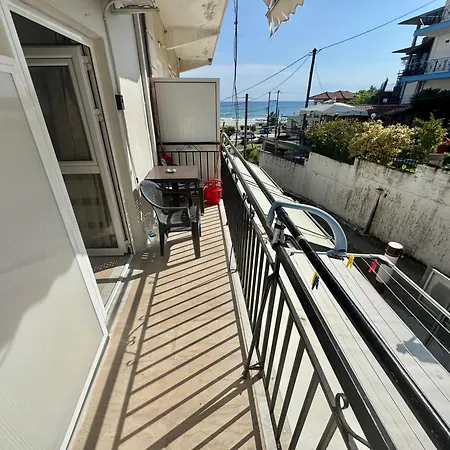 Seaside & Kampouri Apartment *