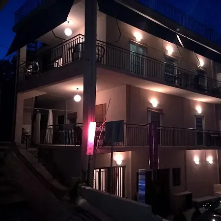 Seaside & Kampouri Appartement *