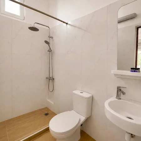 Apartamento Seaside & Kampouri *