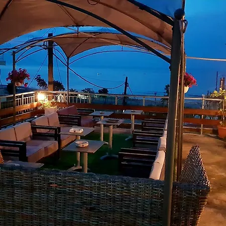 Seaside & Kampouri * Stómion