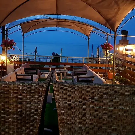 Appartement Seaside & Kampouri *